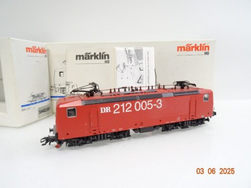 Märklin H0 3442.001 E-Lok BR 212 005-3 der DR Schnittmodell in OVP JL873