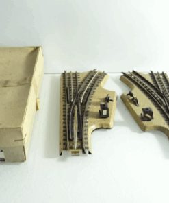 Märklin H0 3600 Handweichenpaar mit durchgehender Mittelleiter in OVP CK8808