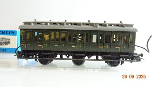 Märklin H0 4004 Abteilwagen 2. Kl.  dreiachsig mit Licht in OVP PR8754 – Bild 3