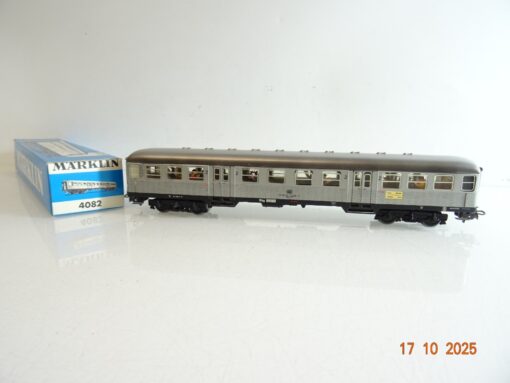 Märklin H0 4082 Silberling 2.Kl. der DB Blech mit Licht in OVP BH572