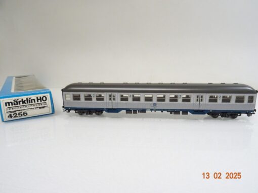 Märklin H0 4256 Nahverkehrswagen 2.Kl. der DB in OVP PR 5951