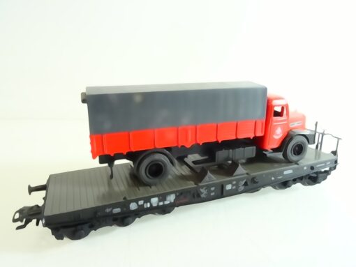 Märklin H0 48756 Schwerlast-Flachwagen mit Berufsfeuerwehr RR2313 o. – Bild 3