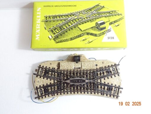 Märklin H0 5128 Doppelte Kreuzungsweiche siehe Foto in OVP CK6156