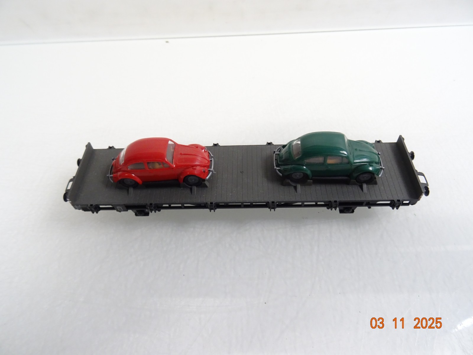 Märklin H0 Flachwagen mit 2 VW Käfer RR4320 o. – Bild 3