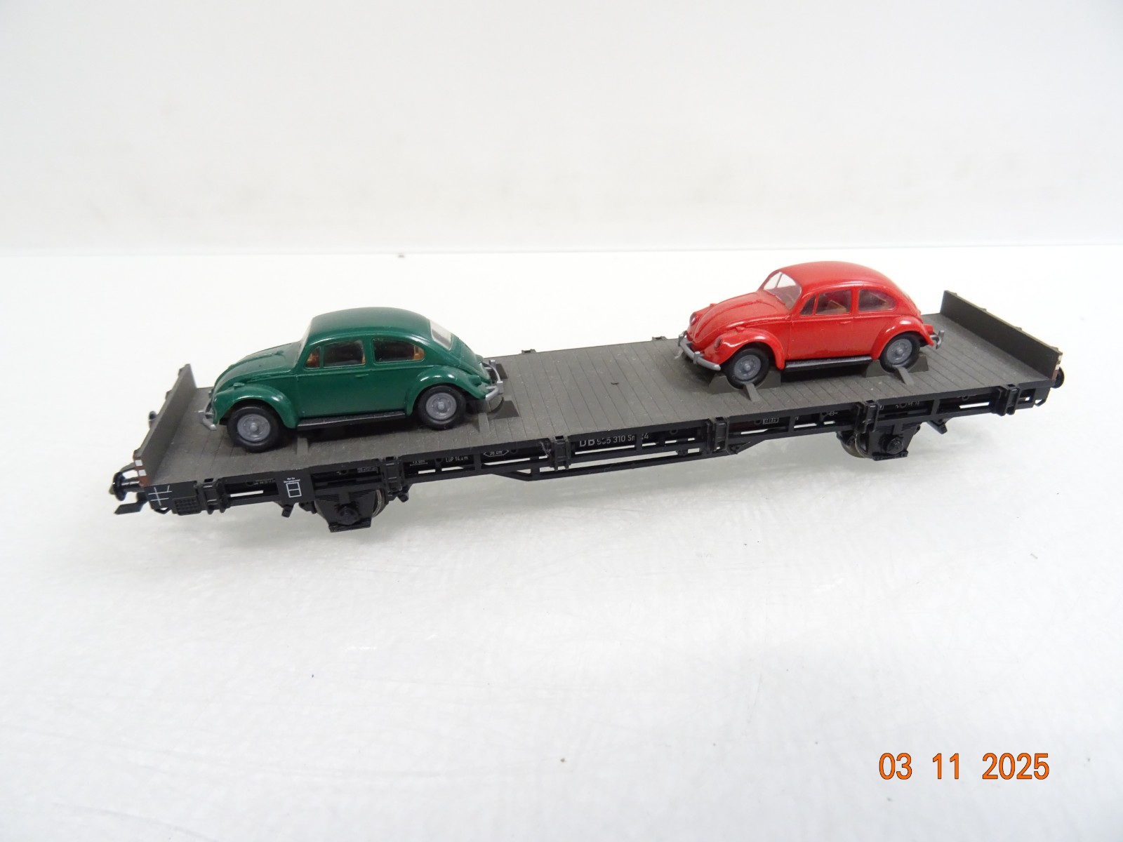Märklin H0 Flachwagen mit 2 VW Käfer RR4320 o.