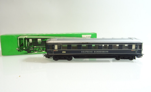 Märklin H0 Schürzenwagen 1. Klasse  Metall der DB in EVP PR581