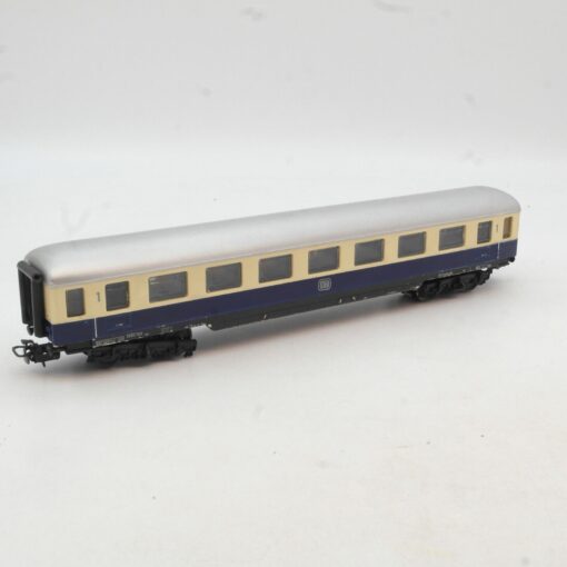 Meccano Hornby H0 Personenwagen 1. Klasse 10407 der DB o. RG2472 – Bild 3