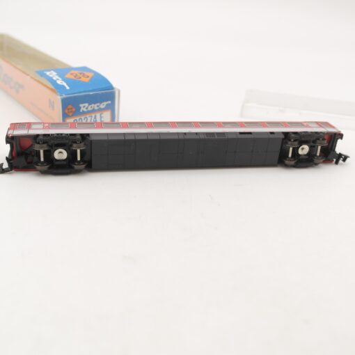 Minitrix N Personenwagen 2. Klasse 73 80 21-93005-1 der DB in EVP RR2136 – Bild 4