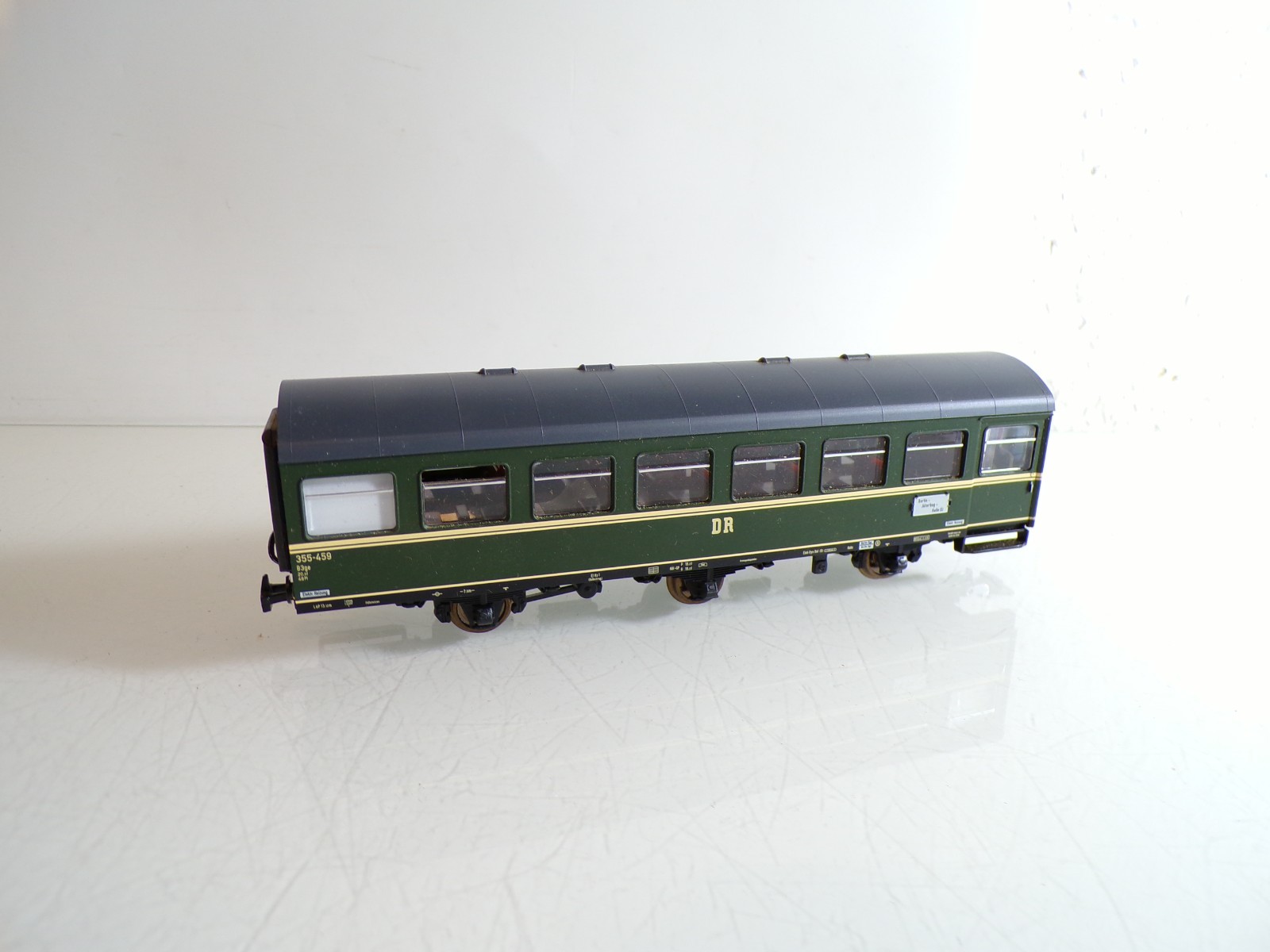 Piko H0 Personenwagen 355-459 der DR mit Licht R RR4696 o.