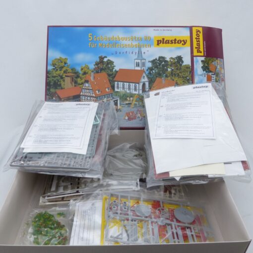 Plastoy H0 Bausatz-Set 5 Gebäude Dorfidylle in OVP EX6282 – Bild 4