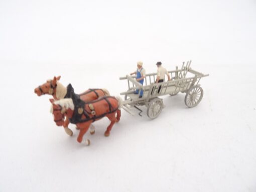 Preiser H0 Pferdegespann mit Anhänger + Figuren RR1701 o.