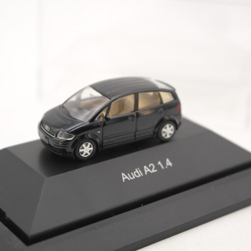 Rietze 1:87 Audi A2 1.4 in PC Box QR8649