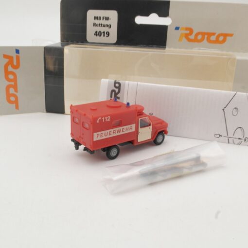 Roco 1:87 4019 Mercedes Benz Feuerwehr Rettung in OVP QR6374 – Bild 3