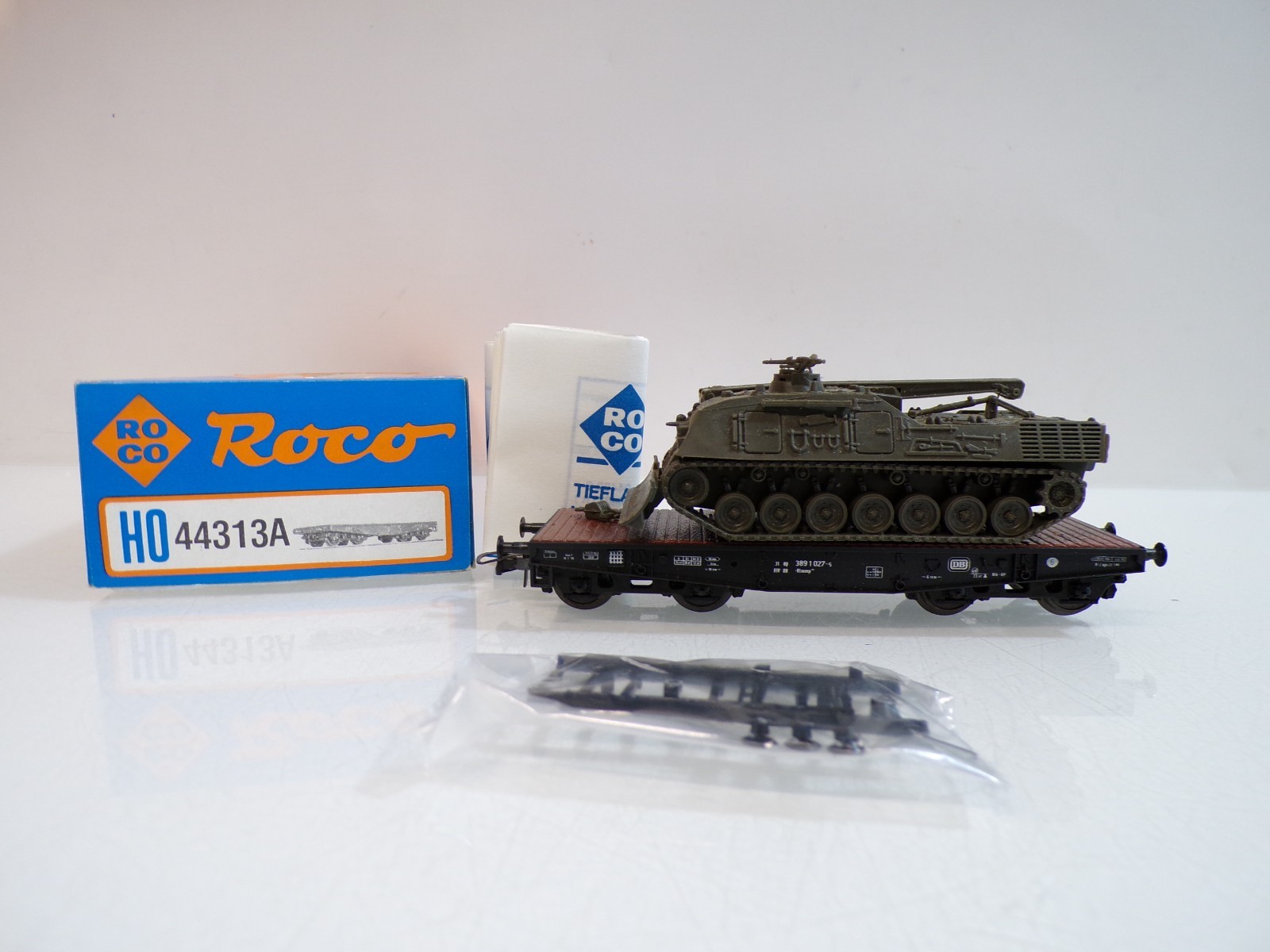 Roco H0 44313A Schwerlastwagen mit Panzer der DB in OVP BH1727