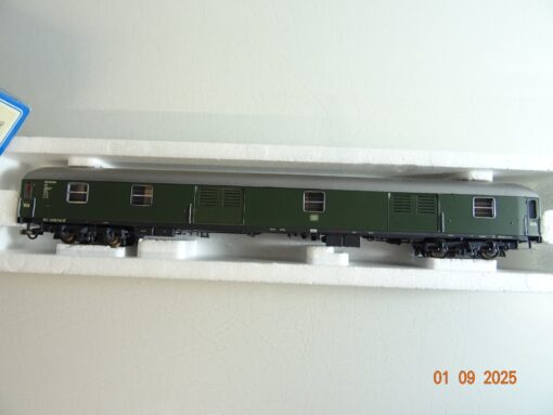 Roco H0 Gepäckwagen der DB in EVP BH84 – Bild 3