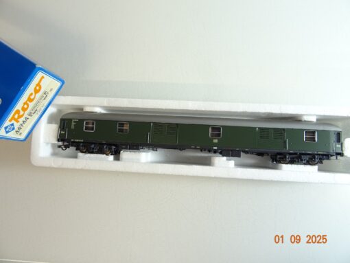 Roco H0 Gepäckwagen der DB in EVP BH84
