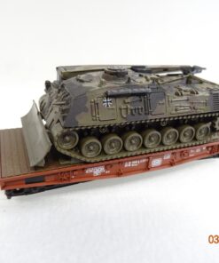 Roco H0 Schwerlastwagen 339 4 433-1 mit Büffel Bergepanzer der DB RR4339 o.