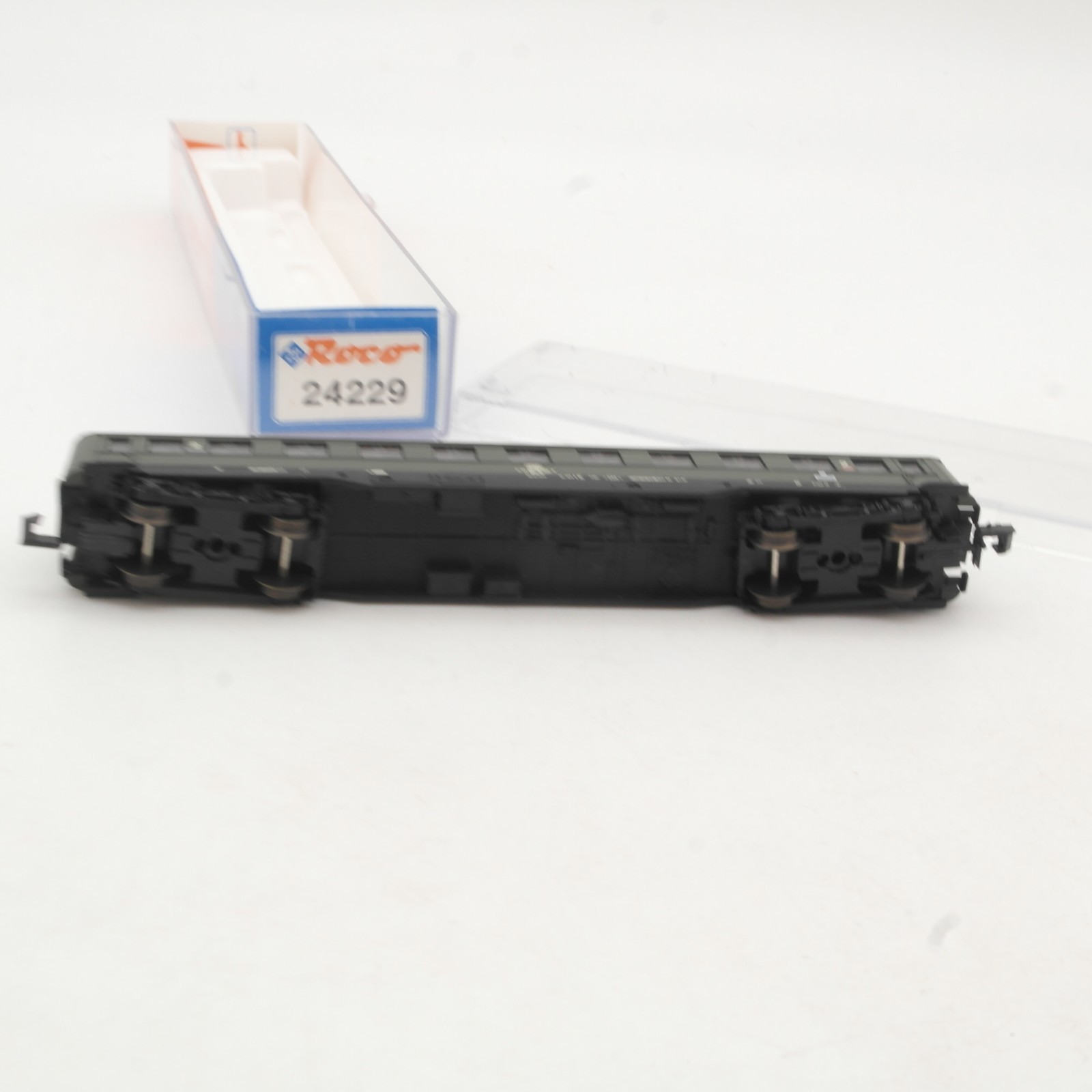 Roco N 24229 Personenwagen 2. Klasse der DB in OVP RR5743 – Bild 3