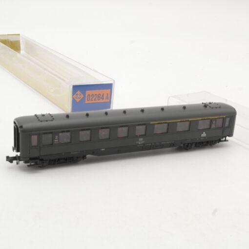 Roco N Schnellzug-Schürzenwagen 1./2. Klasse der DB in EVP RR505