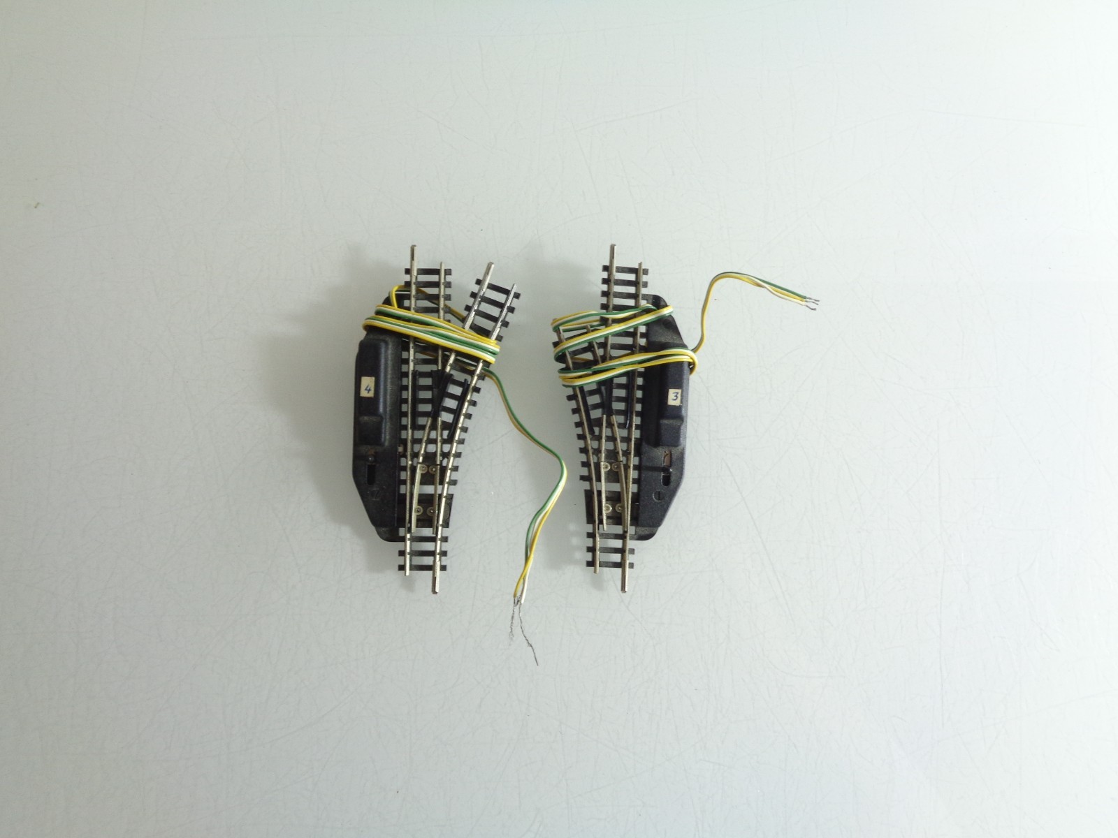 Trix Spur N 4961 Weichenpaar mit Antrieb siehe Foto PK1781 o.