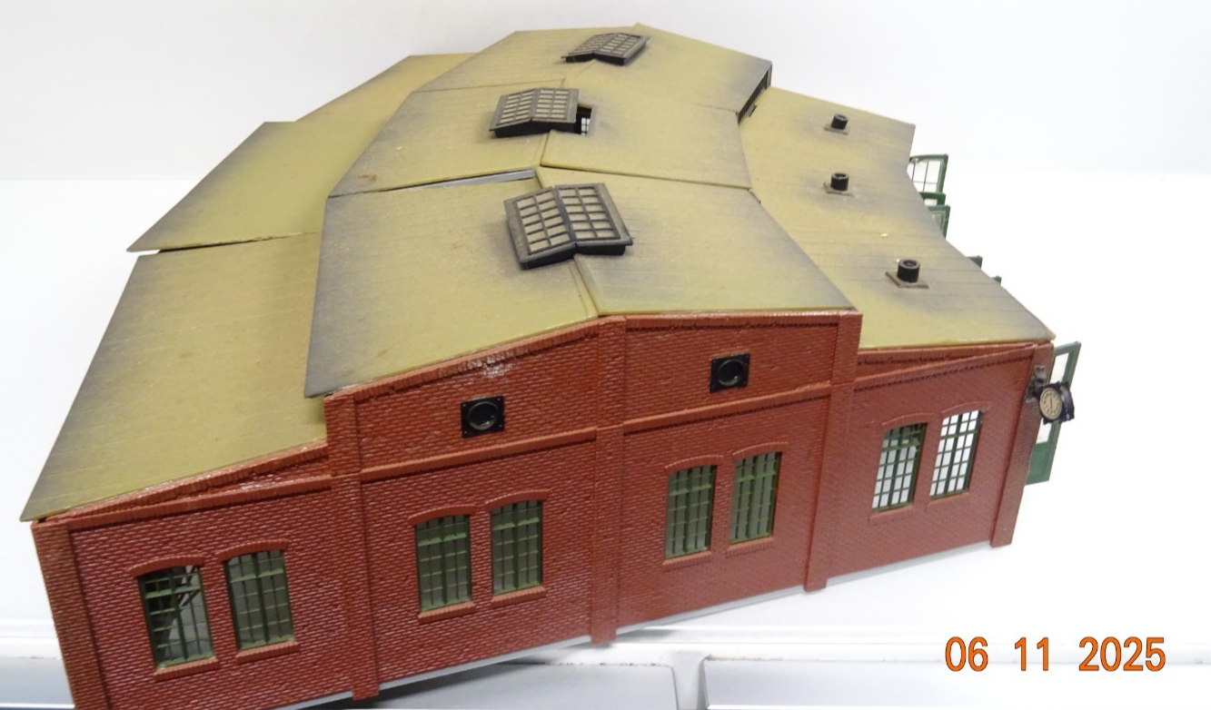 Vollmer H0 5754 Ringlokschuppen 3 ständig aus Anlagenrückbau s. Foto PK2043 o. – Bild 4