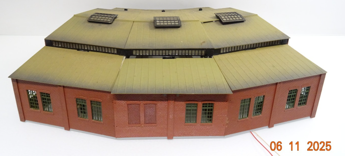 Vollmer H0 5754 Ringlokschuppen 3 ständig aus Anlagenrückbau s. Foto PK2043 o. – Bild 5