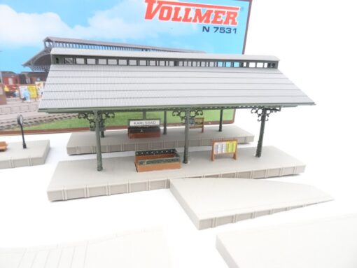Vollmer Spur N 7531 Bahnsteighalle Karlsbad in OVP RR1635 – Bild 3