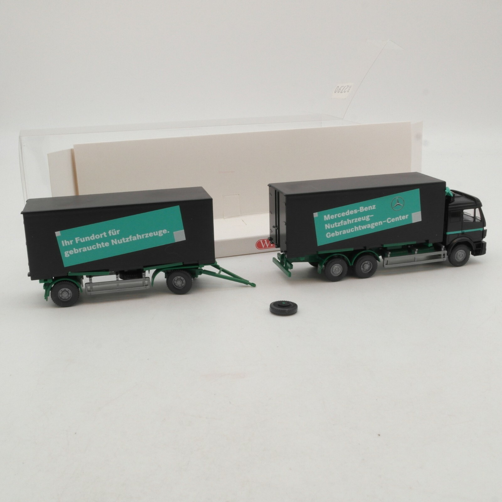 Wiking 1:87 MB Hängerzug MB Gebrauchtwagen-Center in EVP RA3677 – Bild 3