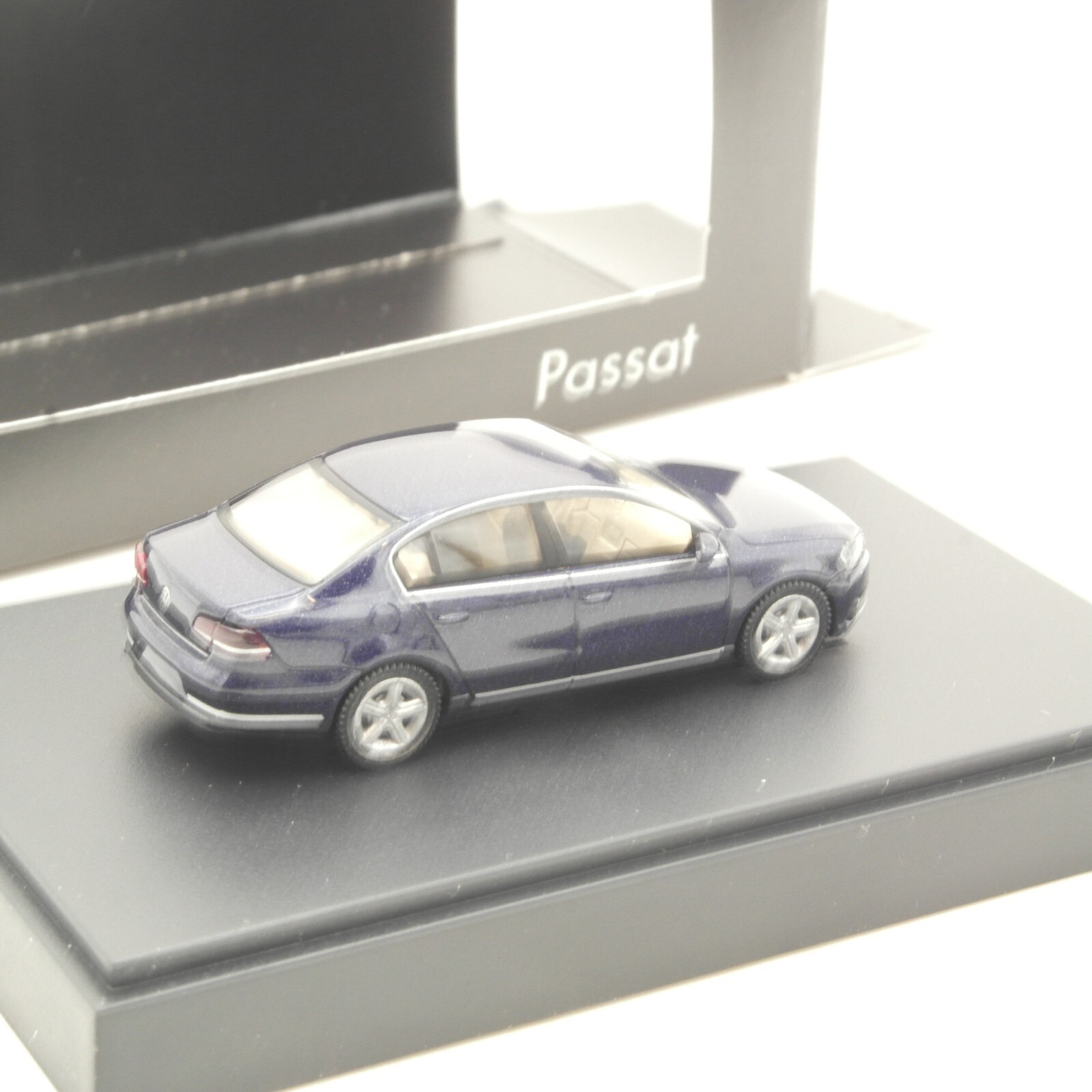Wiking 1:87 Sondermodell VW Passat Collector`s Model in OVP RA6104 – Bild 3