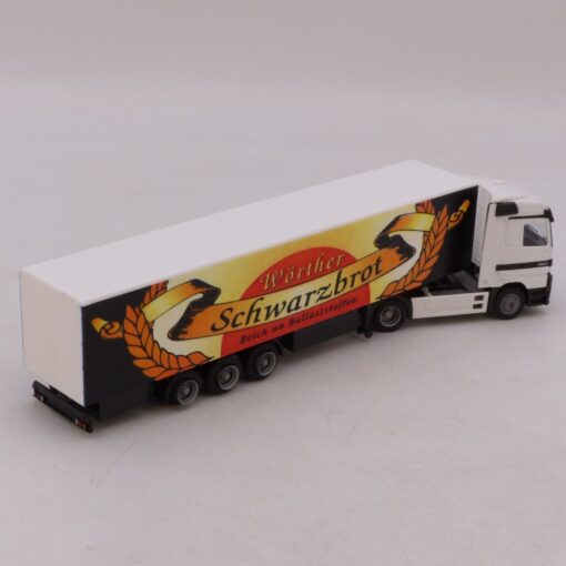 Albedo 1:87 SoMo.: Volvo FH16 Sattelzug Fussball-EM England 1996, o. EB9135 – Bild 3