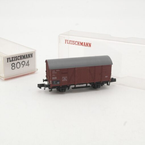 Arnold N gedeckter Güterwagen 235299 der DB in EVP RR197 – Bild 3
