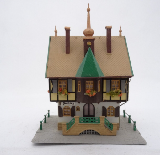 Auhagen H0 Rathaus ca 12 x 8 cm aus Anlagerückbau, siehe Bilder QR9886 o.