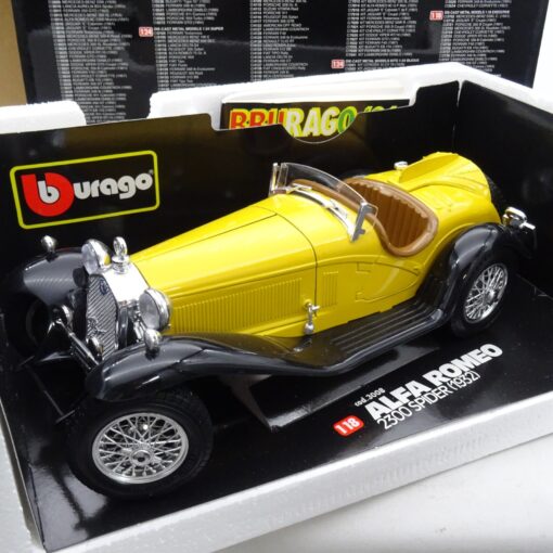 Bburago / Burago 1:18 3008 Alfa Romeo 2300 Spider (1932) gelb in OVP EX6521