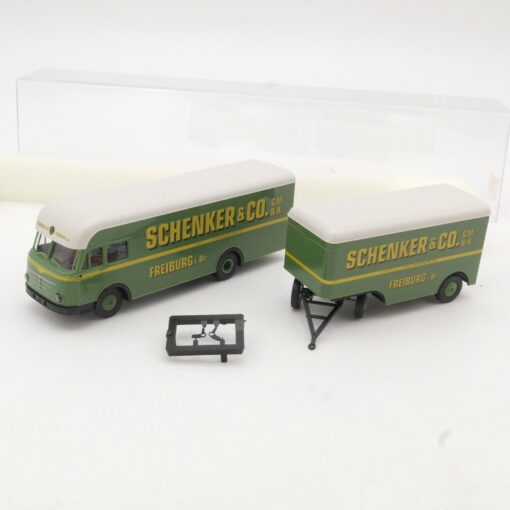 Brekina 1:87 57800 Büssing Möbelzug Schenker Freiburg in OVP QR9529