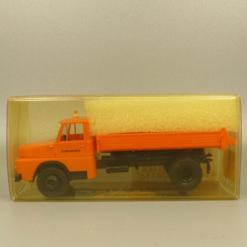 Brekina 1:87 82611 Henschel HS 15 Pritschenkipper Straßenmeisterei in OVP EX7218 – Bild 4
