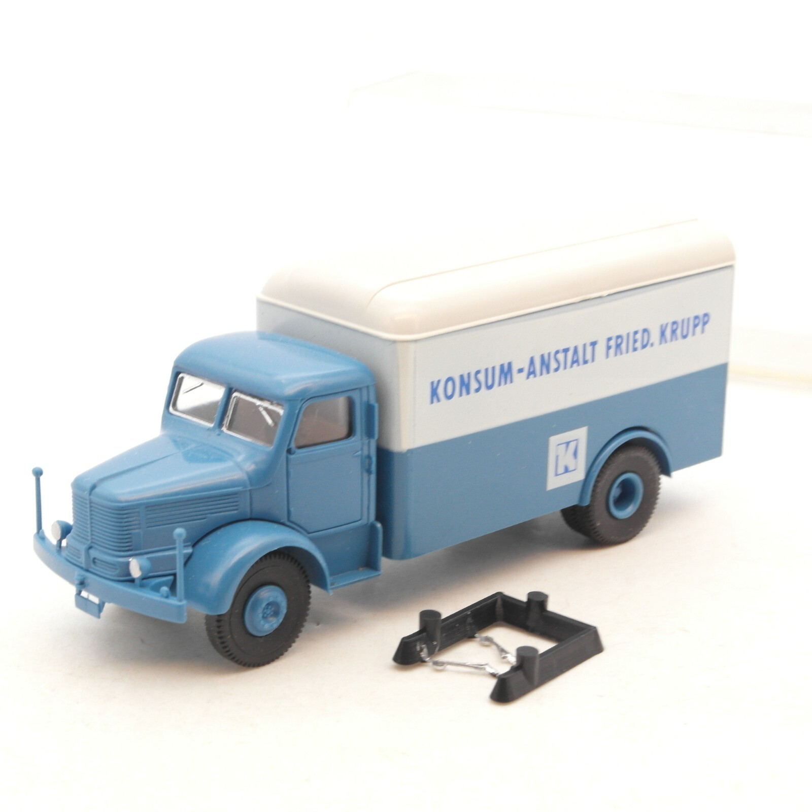 Brekina 1:87 Krupp Mustang Kasten Konsum-Anstalt Fried. Krupp in EVP RG288