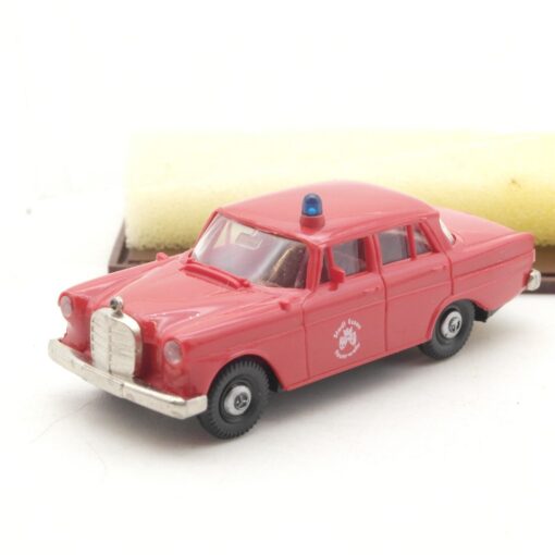 Brekina 1:87 MB 190 Stadt Essen Feuerwehr in OVP RA7054