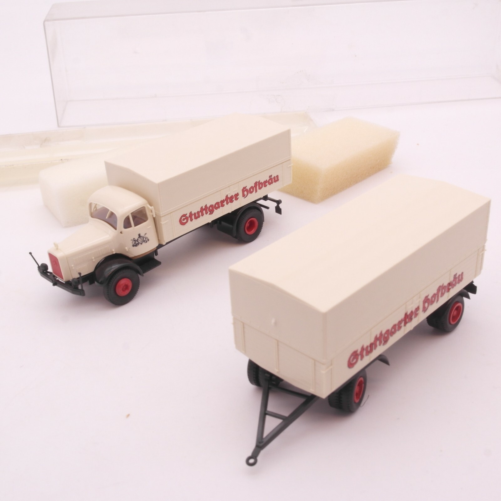 Brekina 1:87 MB L 5000 Pritschen Hängerzug Stuttgarter Hofbräu in OVP RT8178