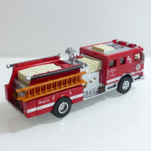 Code 3 1:64 Pumper - LA Hollywood Red (12303), siehe Bilder o. EB6963 – Bild 3