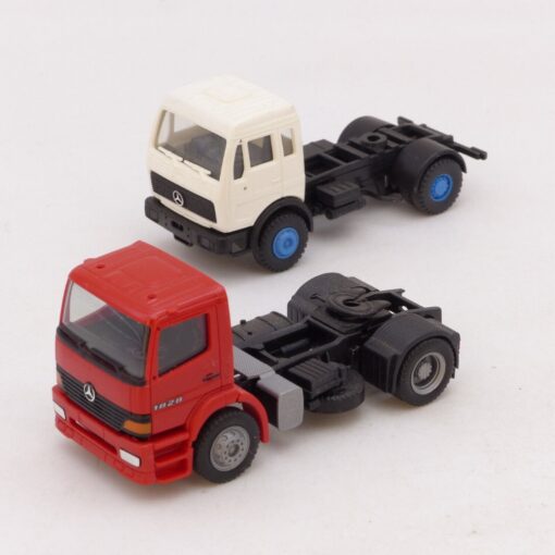 Doppelpack in 1:87 Zugmaschinen 2-achs versch. Herteller, siehe Bilder o. EX60