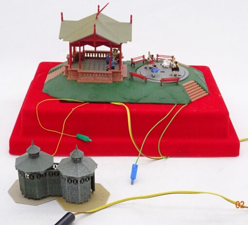 Faller H0 130655 Musikpavillon mit Tanzenden aus Anlagenrückbau o. EX5796
