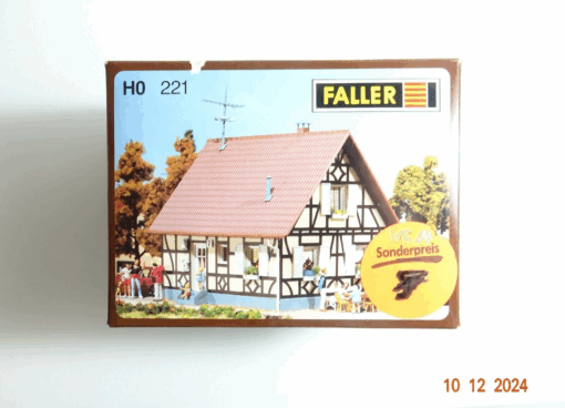 Faller H0 B 221 Einfamilienhaus mit Fachwerk siehe Foto in OVP CK4746