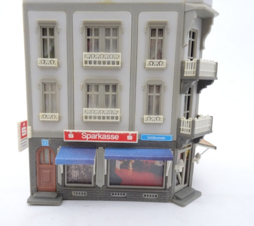 Faller H0 Eckhaus Sparkasse aus Anlagenrückbau, siehe Bilder RR71 o. – Bild 4