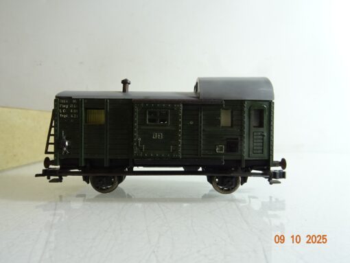 Fleischmann H0 1466 Güterzugbegleitwagen der DB mit Licht in EVP BH469 – Bild 3
