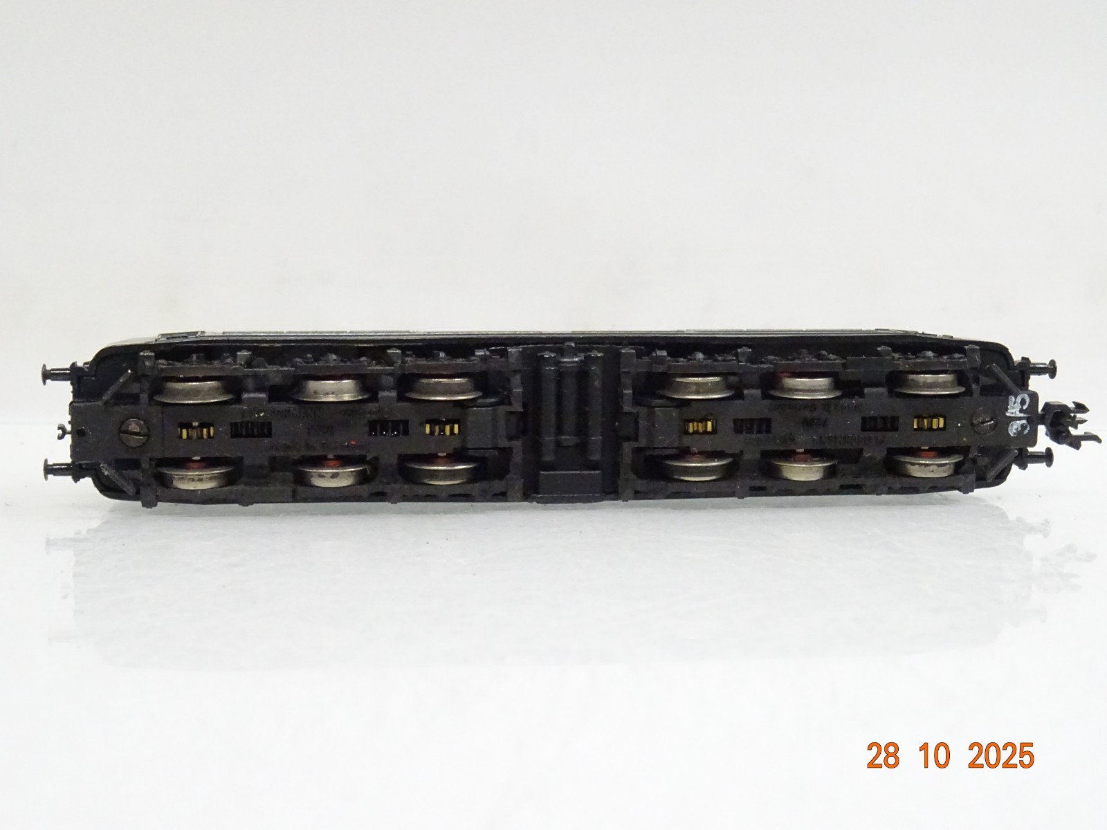 Fleischmann N 7380 E-Lok BR 151 032-0 der DB JL3959 o. – Bild 4