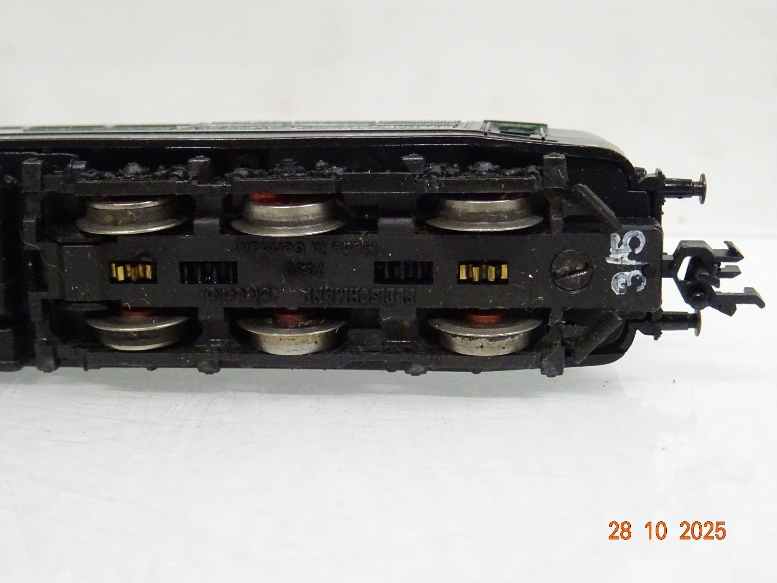 Fleischmann N 7380 E-Lok BR 151 032-0 der DB JL3959 o. – Bild 5