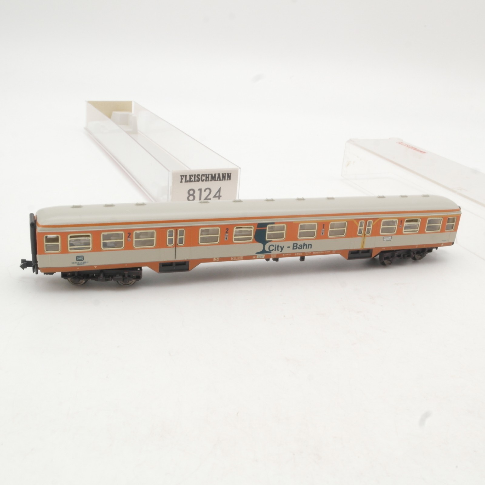 Fleischmann N 8124 K Nahverkehrswagen City-Bahn 1./2.Kl. der DB in OVP RR4903