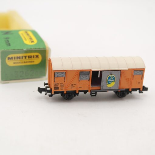 Fleischmann N gedeckter Güterwagen Chiquita der DB in EVP RR2097