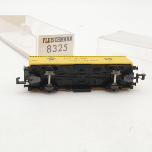 Fleischmann N gedeckter Güterwagen Gullfiber in EVP RR49 – Bild 4