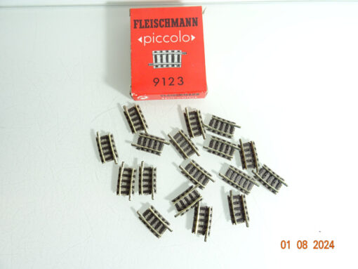 Fleischmann piccolo N 9123 gebogenes Gleis 18Stück in OVP CK2418